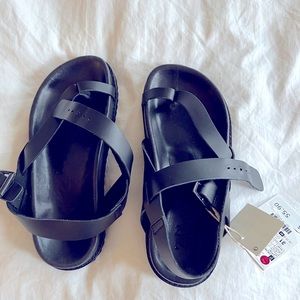 Zara black leather girl’s sandals